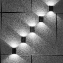 Carregar imagem no visualizador da galeria, Kit Luminárias LED Recarregáveis com Luz Solar