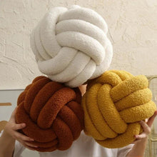 Carregar imagem no visualizador da galeria, Almofada Decorativa de Nó