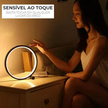 Carregar imagem no visualizador da galeria, Luminária de Mesa LED e Touch Moderna