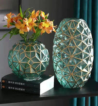 Carregar imagem no visualizador da galeria, Vaso Geométrico de Luxo