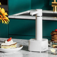 Carregar imagem no visualizador da galeria, Bebedouro Elétrico Bomba de Água de Mesa
