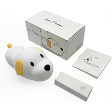 Carregar imagem no visualizador da galeria, Luminária Infantil em Silicone Cachorrinho Preguiçoso
