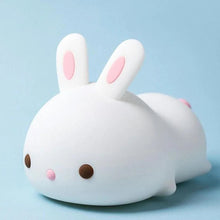 Carregar imagem no visualizador da galeria, Luminária Infantil em Silicone Coelhinho Fofo
