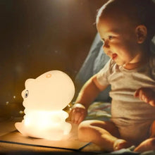 Carregar imagem no visualizador da galeria, Luminária Infantil em Silicone Dinossauro
