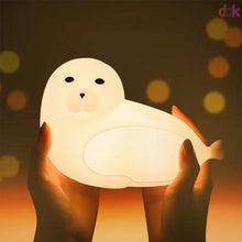 Carregar imagem no visualizador da galeria, Luminária Infantil em Silicone Foquinha
